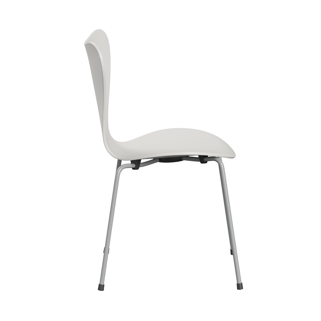 Fritz Hansen 3107 Stuhl ungepolstert, Neungrau/Weiß lackiert