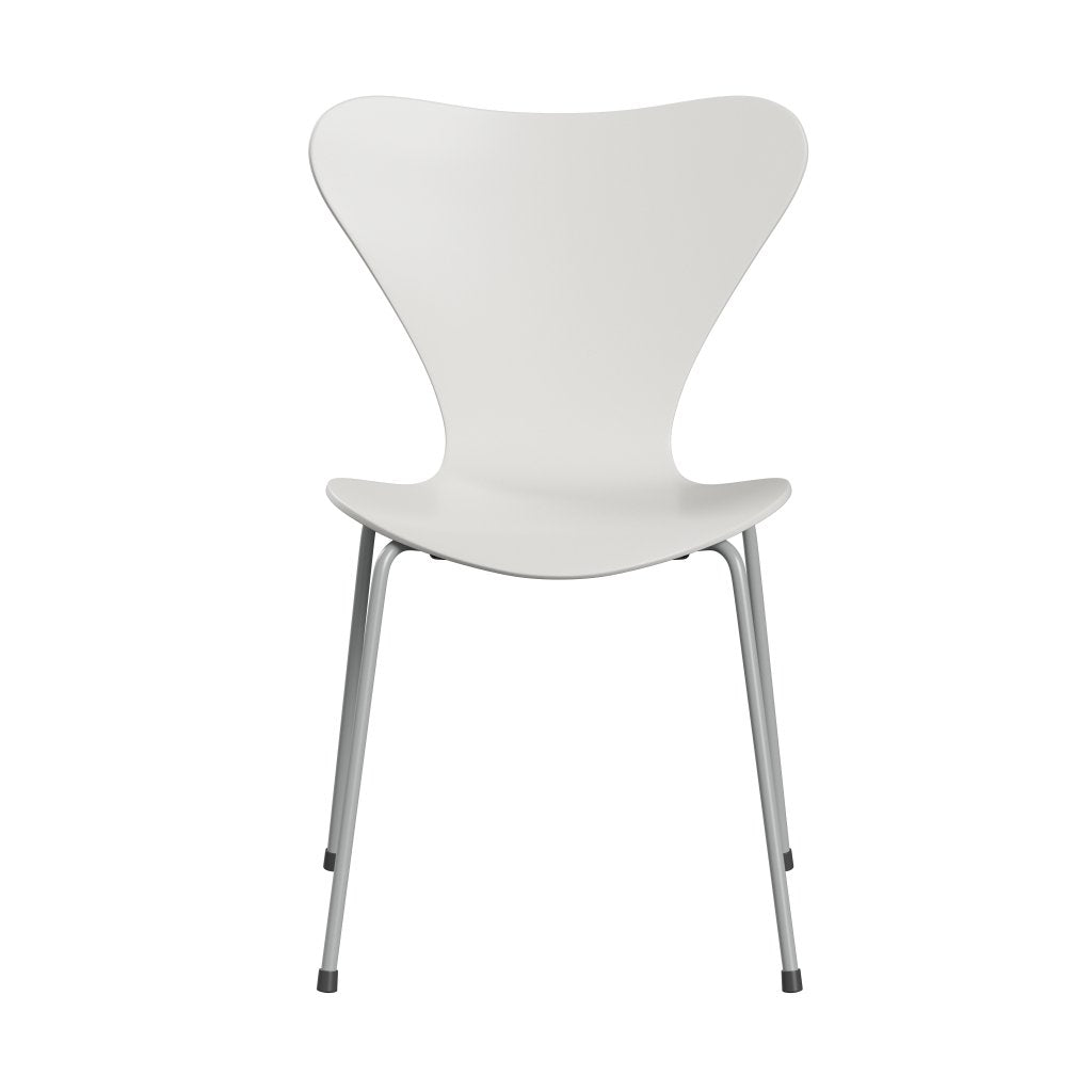 Fritz Hansen 3107 Silla sin supervoltura, nueve gris/blanco lacado