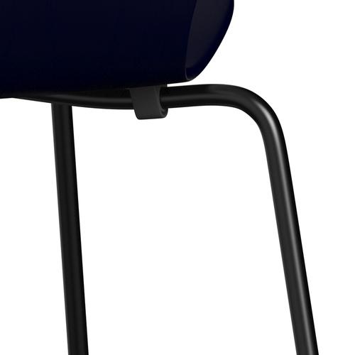 Fritz Hansen 3107 Stuhl ungepolstert, Schwarz/Farbige Esche Mitternachtsblau