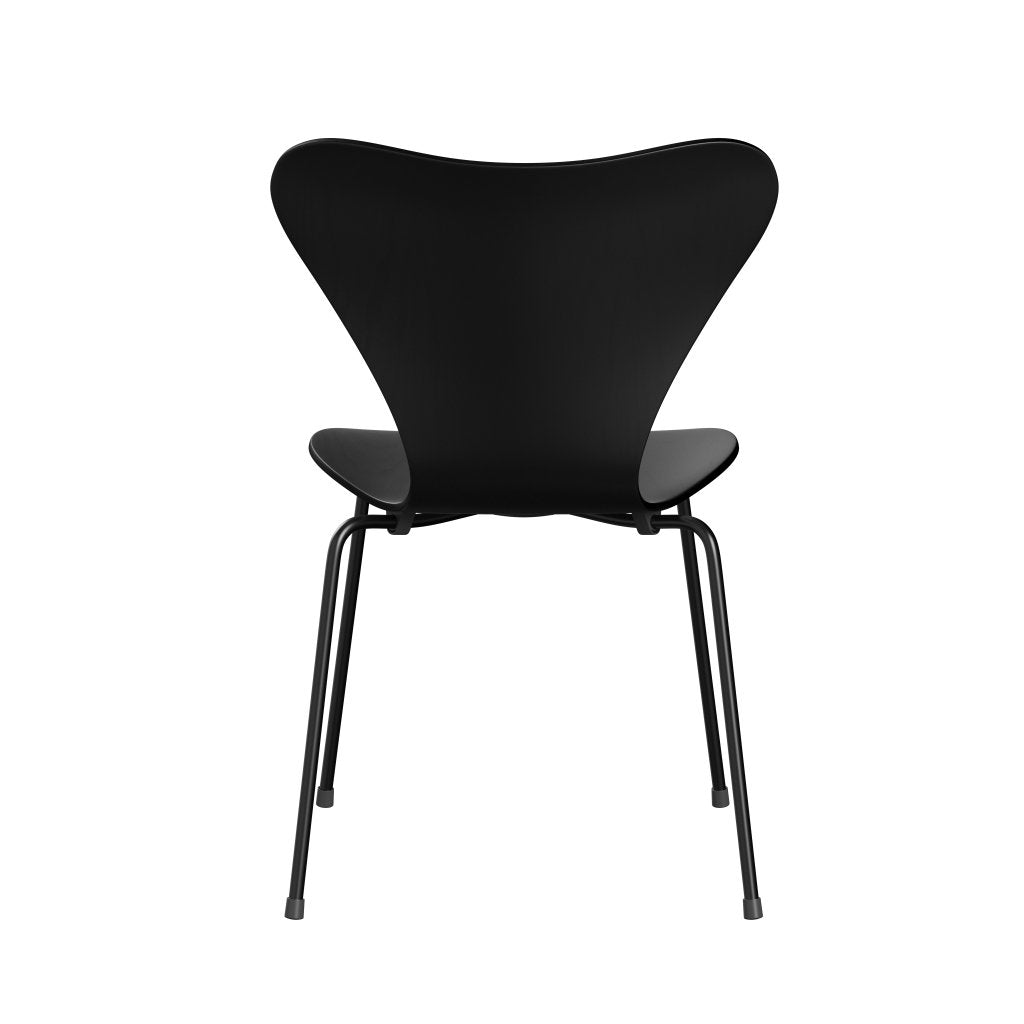 Fritz Hansen 3107 stol uformidlet, svart/farget aske svart