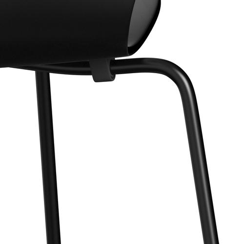 Sedia Fritz Hansen 3107 non uffolisca, nera nera/tinta