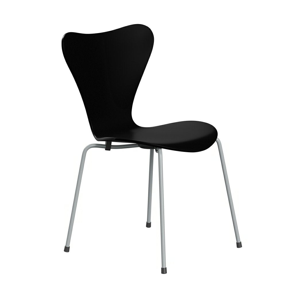 Fritz Hansen 3107 Stuhl ungepolstert, Silbergrau/Schwarz lackiert