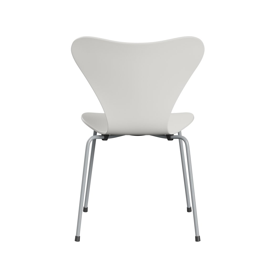 Fritz Hansen 3107 Silla sin supervoltura, gris plateado/lacado blanco