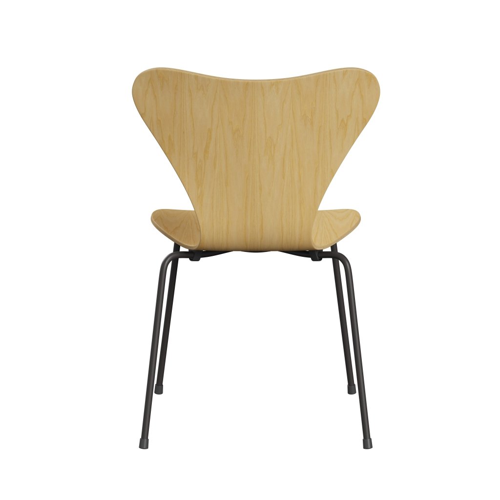 Fritz Hansen 3107 Stuhl ungepolstert, Warmes Graphit/Eschenfurnier Natur