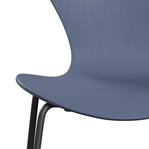 Fritz Hansen 3107 Stuhl ungepolstert, Warm Graphite/Dyed Ash Dusk Blue