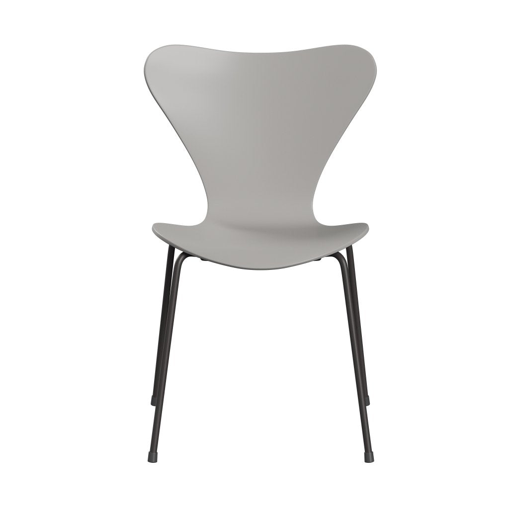 Fritz Hansen 3107 chaise inupsillée, graphite chaud / laquée neuf gris