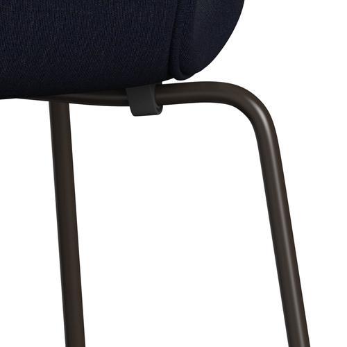 Fritz Hansen 3107 Stuhl Vollpolsterung, Braun-Bronze/Leinwand Dunkelblau