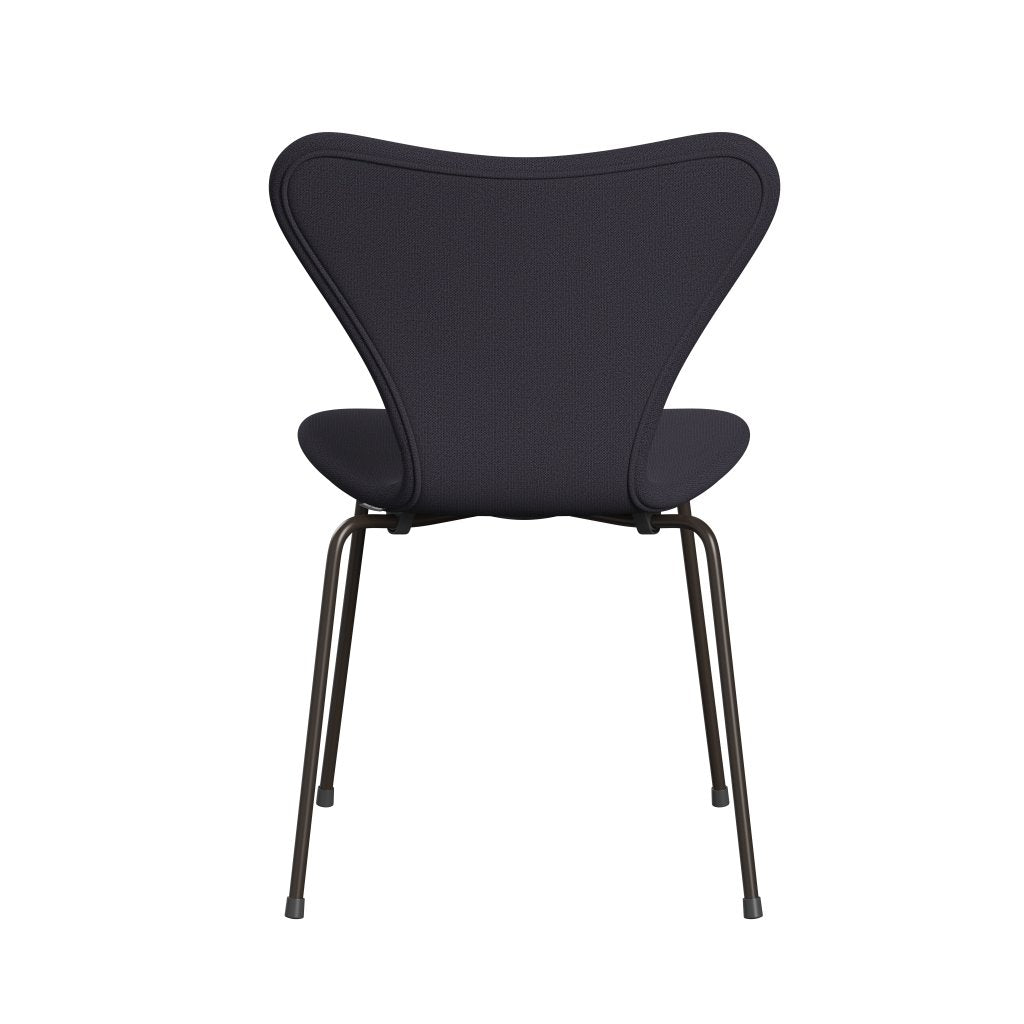 Fritz Hansen 3107 Stuhl Vollpolsterung, Braun-Bronze/Capture Blue Charcoal