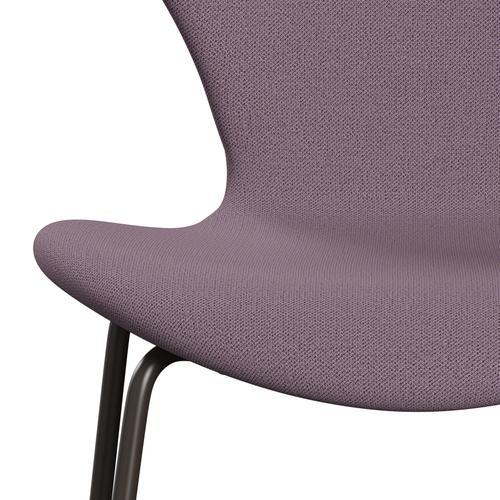 Fritz Hansen 3107 Stuhl Vollpolster, Braun Bronze/Capture Violet/Braun