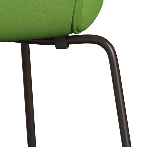 Fritz Hansen 3107 TUOLI Täysi verhoilu, ruskea pronssi/divina lime -valo