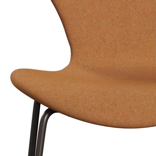 Fritz Hansen 3107 Stuhl Vollpolsterung, Braun Bronze/Divina Md Carrot