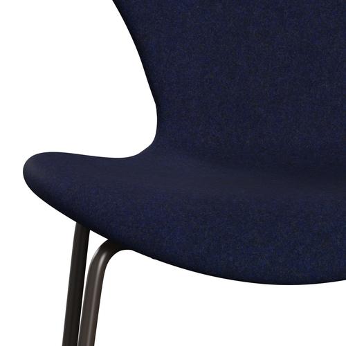 Fritz Hansen 3107 TUOLI Täysi verhoilu, Brown Bronze/Divina MD Midnight Blue