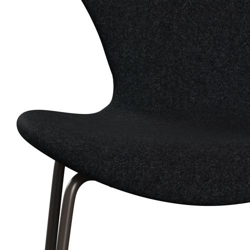 Fritz Hansen 3107 stol fuld polstring, brun bronze/divina md sort