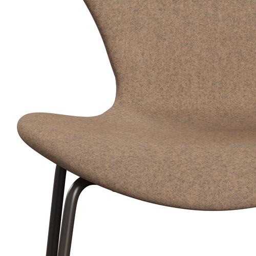 Fritz Hansen 3107 Silla tapicería completa, bronce marrón/divina melange gris desnudo