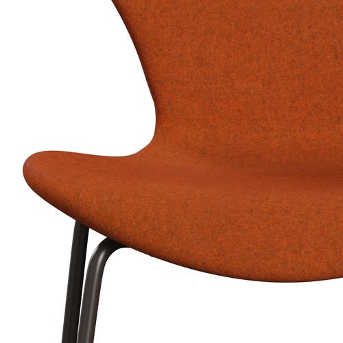 Fritz Hansen 3107 stol full møbeltrekk, brun bronse/divina melange oransje