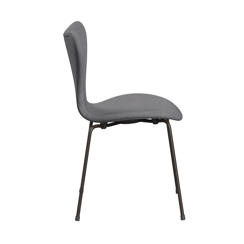 Fritz Hansen 3107 Stuhl Full Polster, braune Bronze/Divina Melange Stone Gray