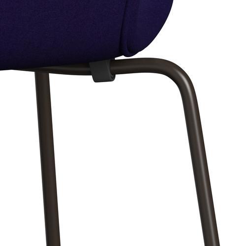 Fritz Hansen 3107 Stuhl Vollpolsterung, Braun Bronze/Divina Violett Dunkel (Div692)