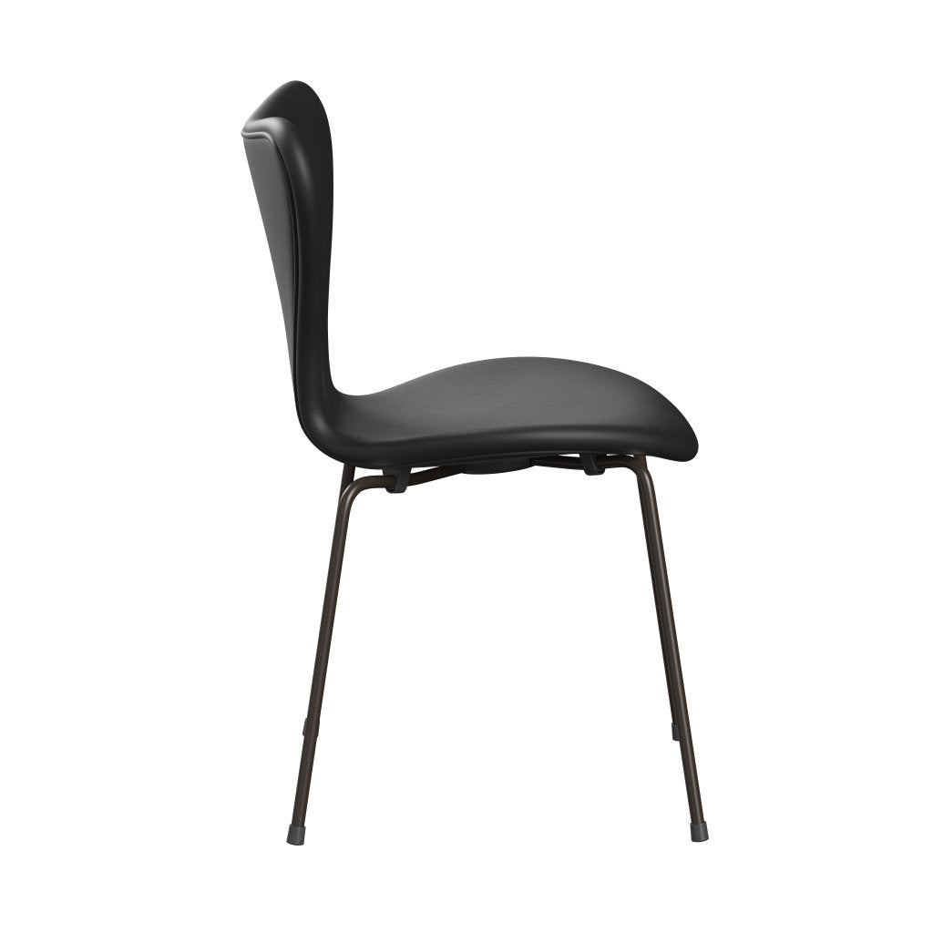 Fritz Hansen 3107 stol full møbeltrekk, brun bronse/essensiell svart