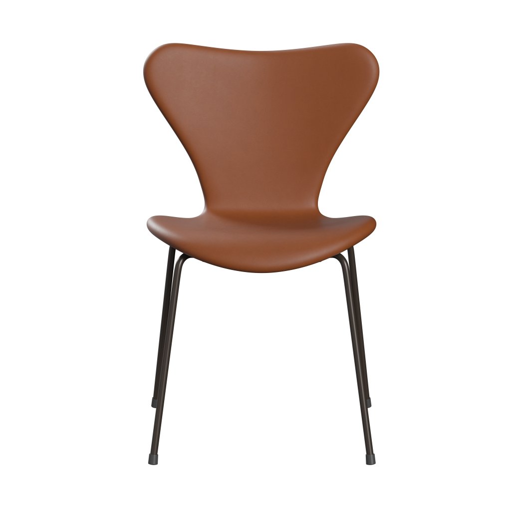 Fritz Hansen 3107 stol full møbeltrekk, brun bronse/essensiell valnøtt