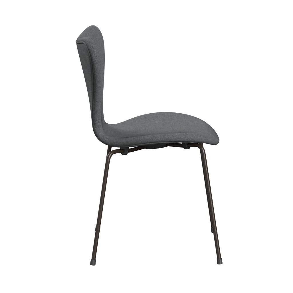 Fritz Hansen 3107 Stuhl Vollpolsterung, Braun Bronze/Remix Grau (Rem143)