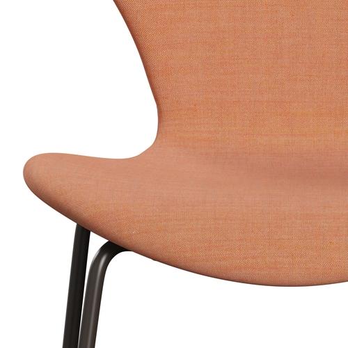 Fritz Hansen 3107 Silla tapicería completa, bronce marrón/remix polvoriento naranja