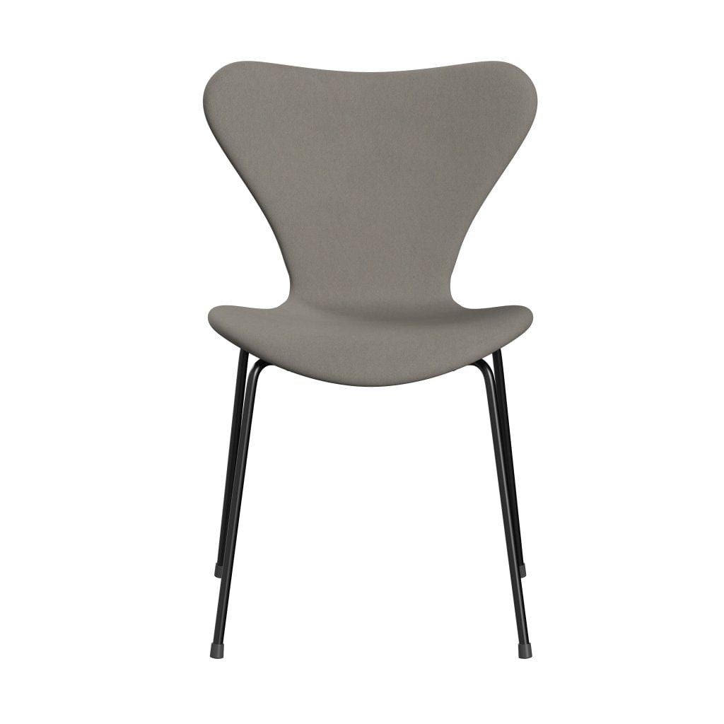 Fritz Hansen 3107 stol full møbeltrekk, svart/komfort grå (C60003)
