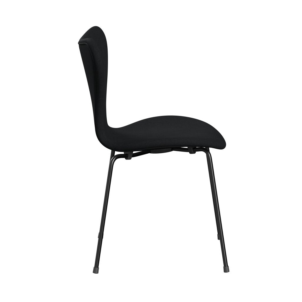 Fritz Hansen 3107 stol full møbeltrekk, svart/komfort svart/grå