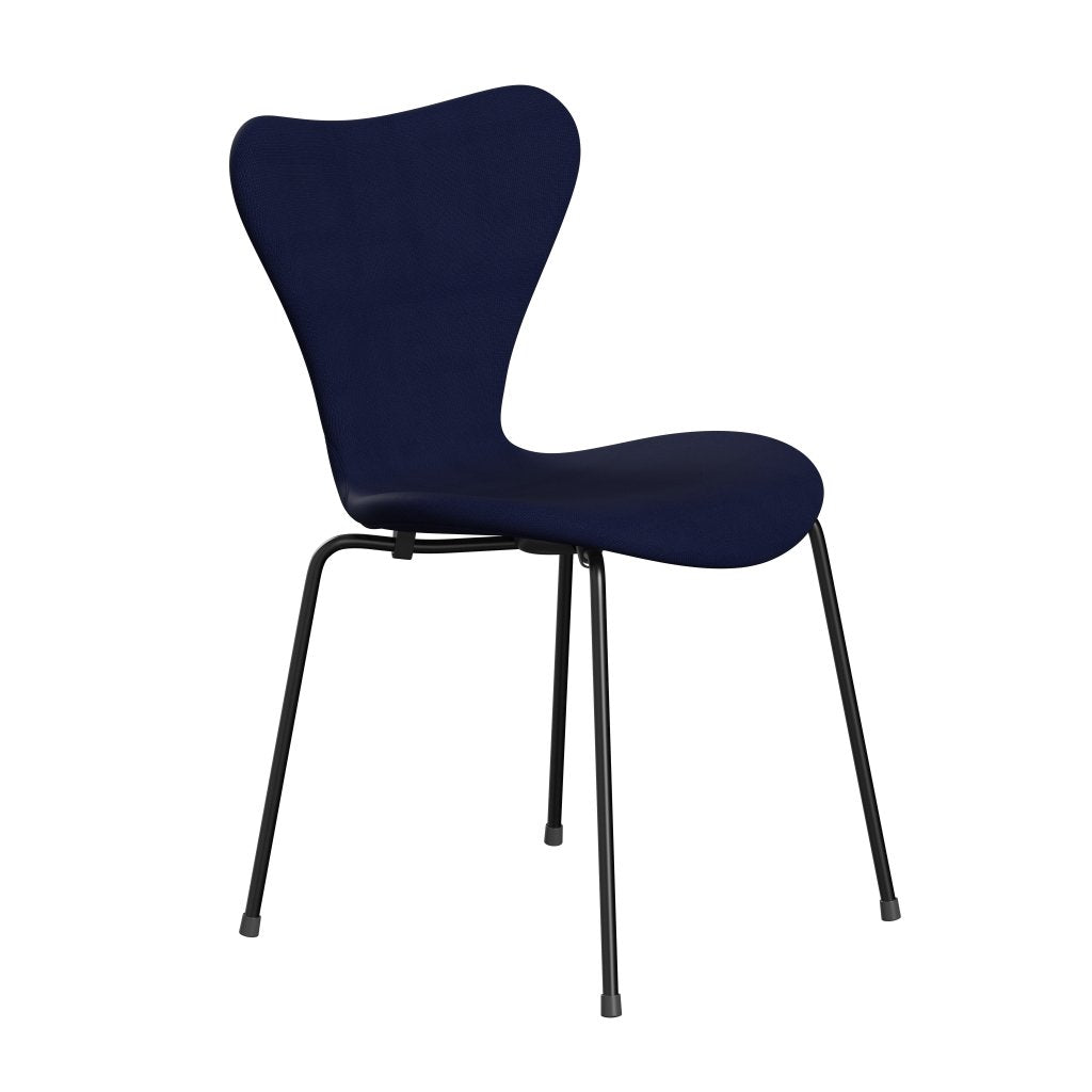 Fritz Hansen 3107 Stuhl Vollpolsterung, Schwarz/Fame Dunkelblau (F66005)