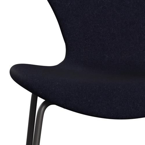 Fritz Hansen 3107 Stol Fuld polstring, varm grafit/Divina MD Navy mørk