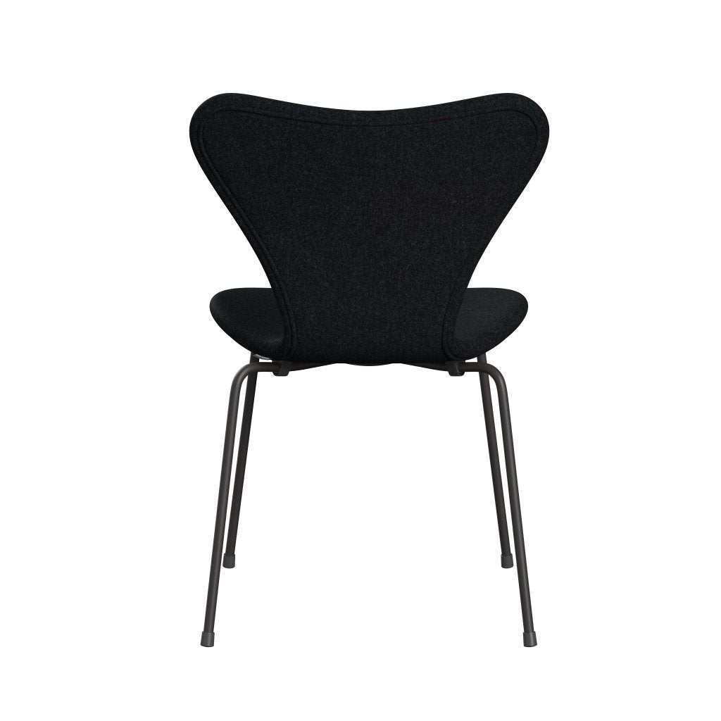 Fritz Hansen 3107 chaise complète complète, graphite chaud / divina md noir