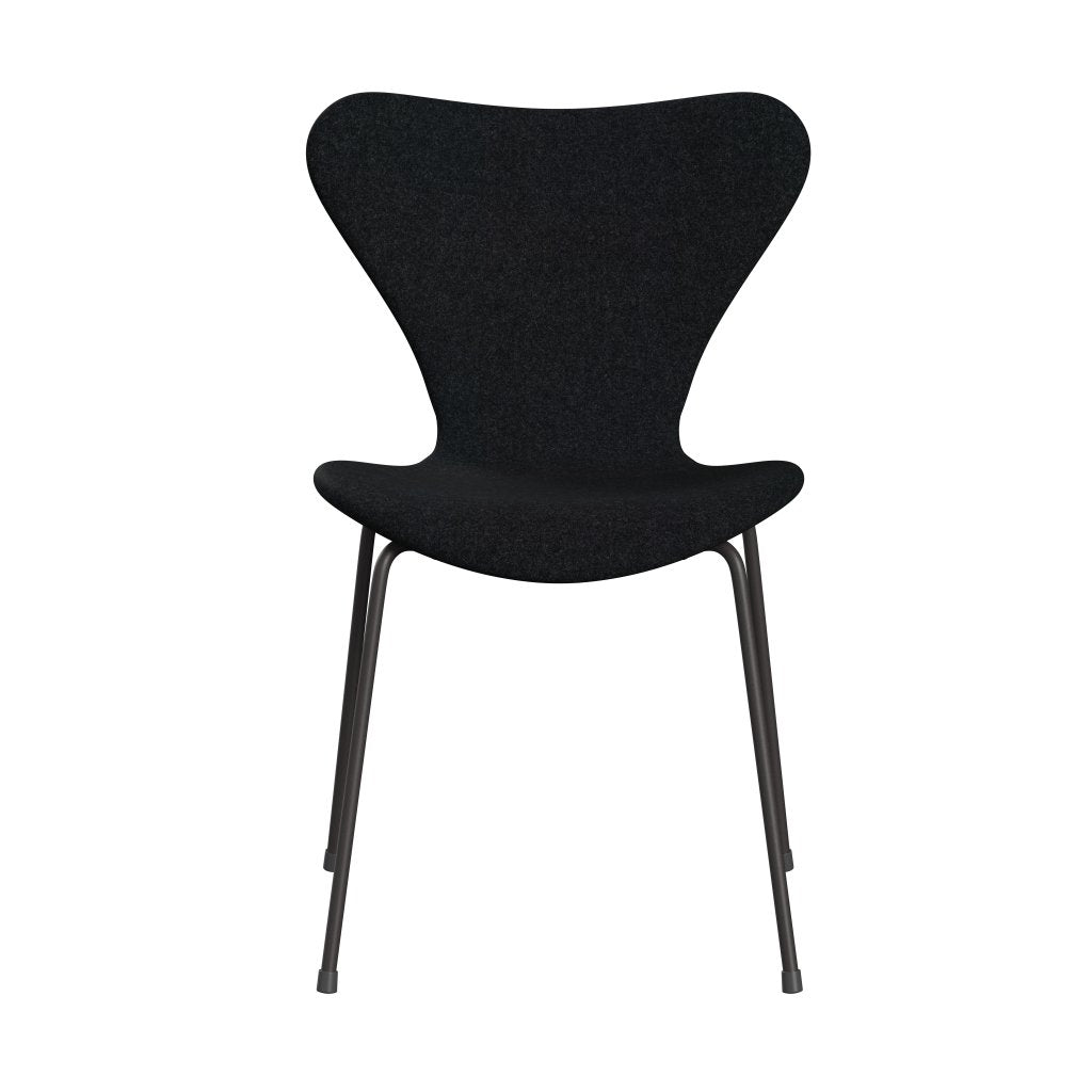 Fritz Hansen 3107 chaise complète complète, graphite chaud / divina md noir