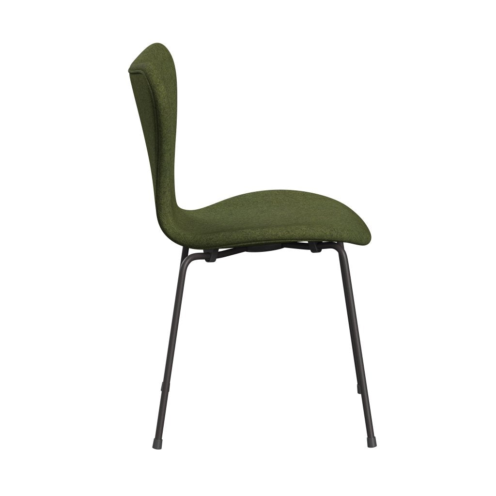 Fritz Hansen 3107 Stuhl Vollpolsterung, Warm Graphite/Divina Md Wintergreen