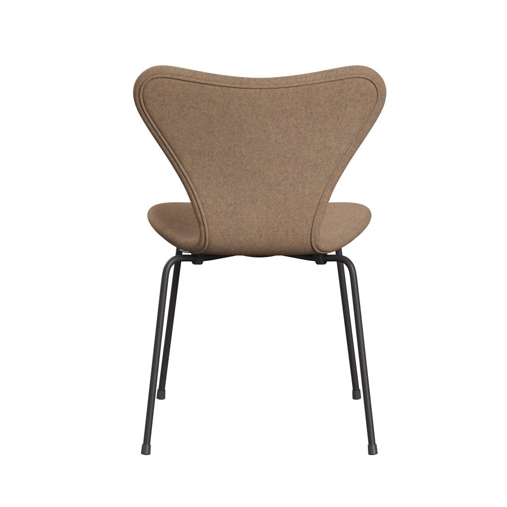 Fritz Hansen 3107 Silla tapicería completa, grafito cálido/divina melange gris desnudo