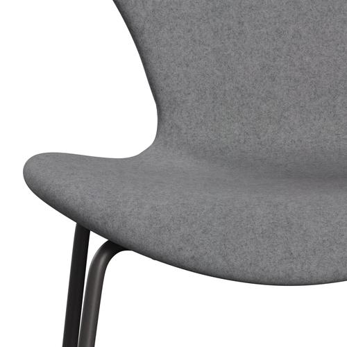 Fritz Hansen 3107 Silla tapicería completa, grafito cálido/Divina Melange Stone Gray