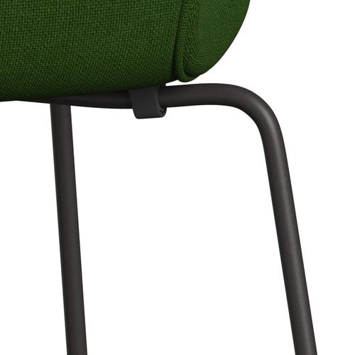 Fritz Hansen 3107 Silla tapicería completa, grafito cálido/hierba Hallingdal verde