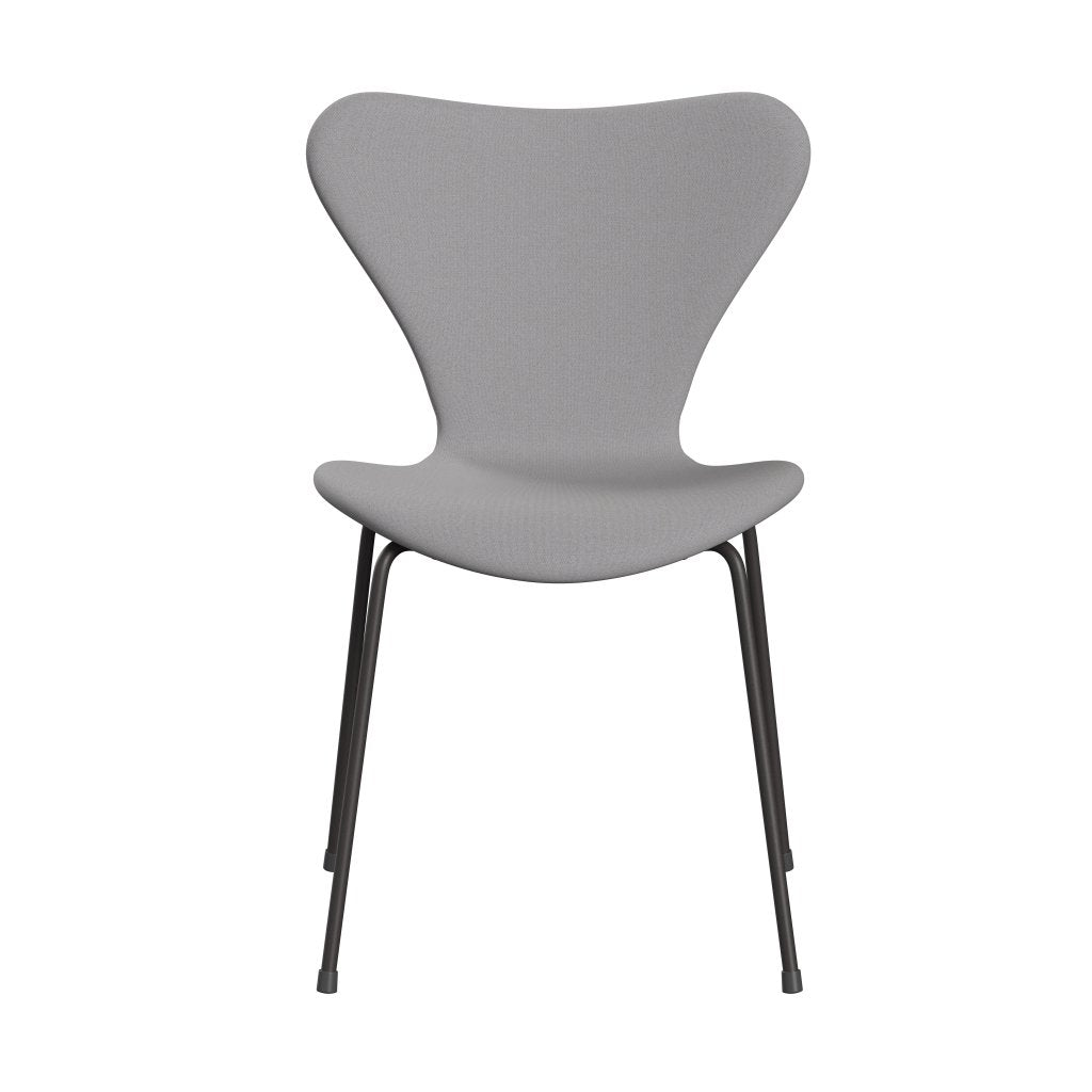 Fritz Hansen 3107 Silla tapicería completa, grafito cálido/remix gris/verde