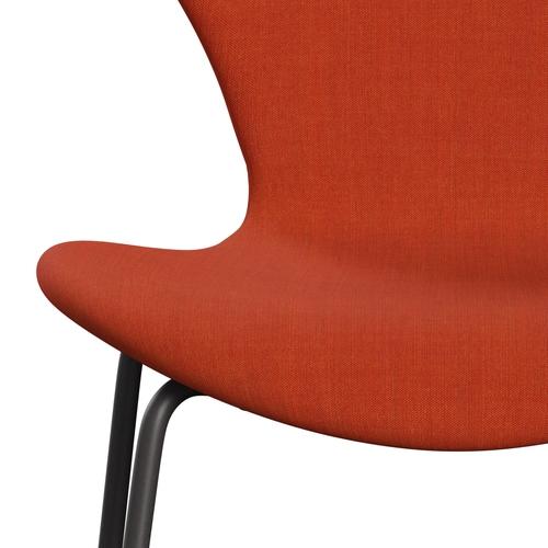 Fritz Hansen 3107 sedia piena tappezzeria, grafite calda/remix arancione