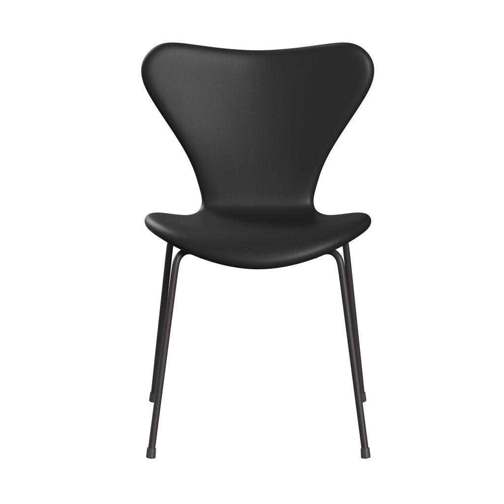 Fritz Hansen 3107 stol fuld polstring, varm grafit/blød sort