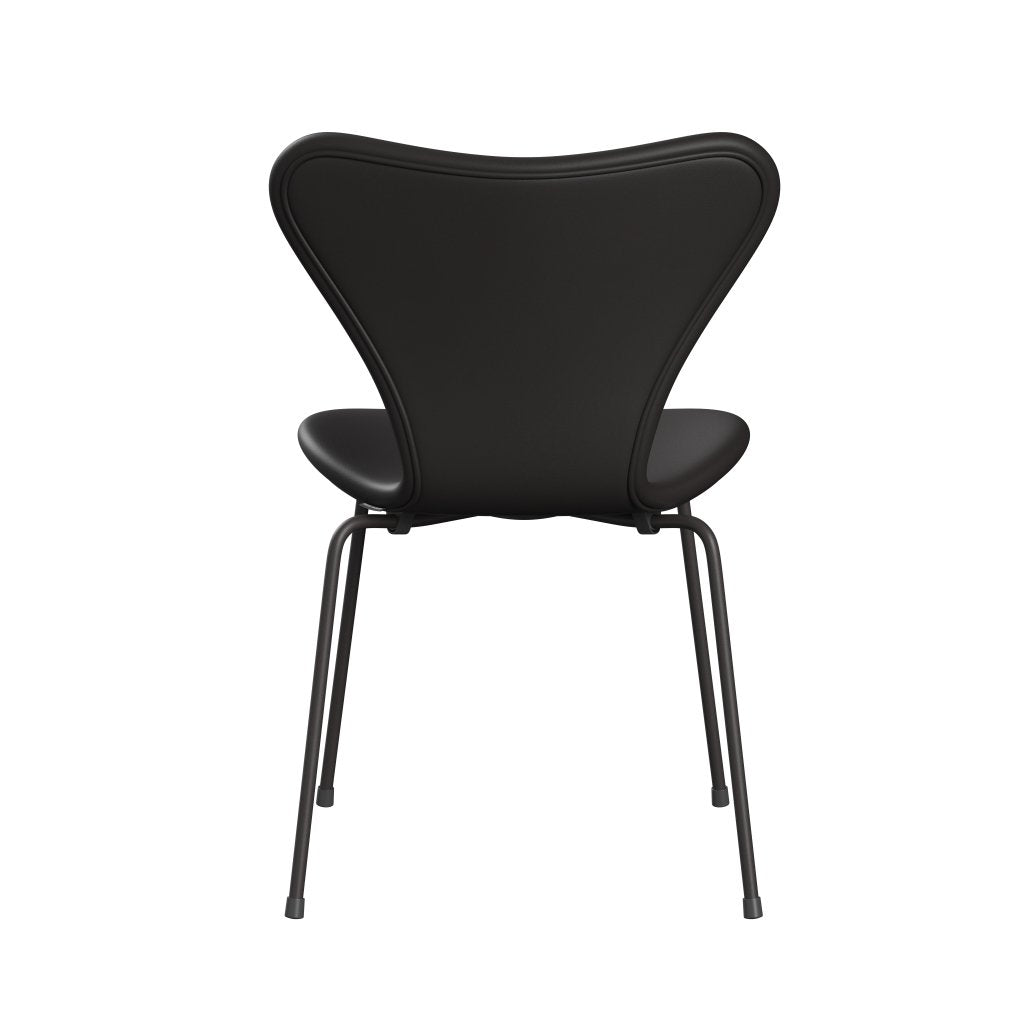 Fritz Hansen 3107 Stuhl Vollpolsterung, Warmes Graphit/Schwarzbraun