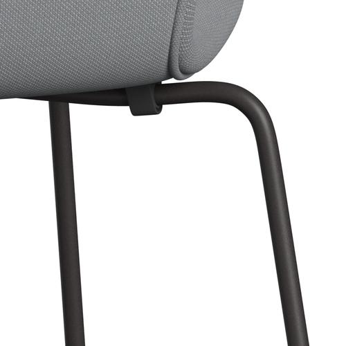 Fritz Hansen 3107 Stuhl Vollpolsterung, Warm Graphit/Stahlschnitt Hellgrau