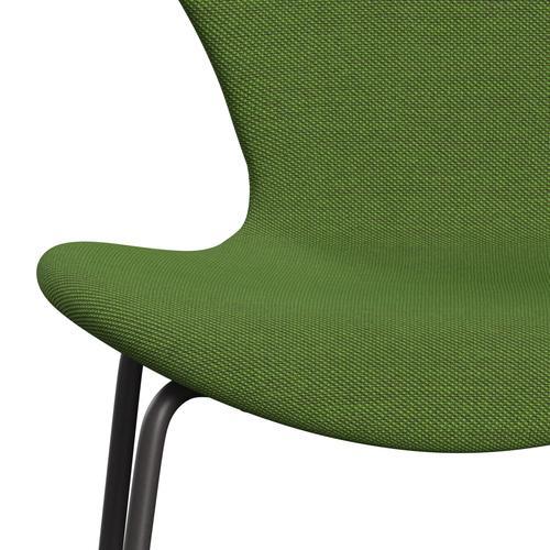 Fritz Hansen 3107 Stuhl Vollpolsterung, Warm Graphit/Stahlschnitt Trio Grasgrün