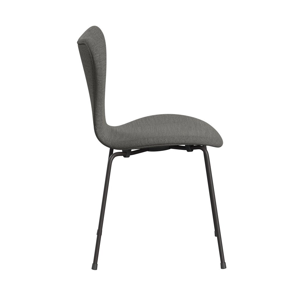 Fritz Hansen 3107 sedia piena tappezzeria, trio di grafite/taglio in acciaio bianco/nero