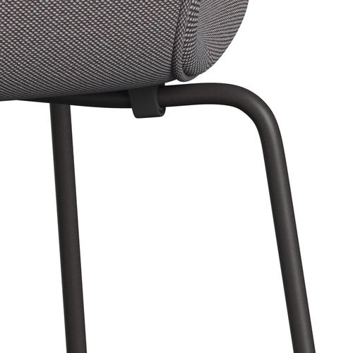 Fritz Hansen 3107 Silla tapicería completa, grafito cálido/trío acero blando azul/marrón/negro