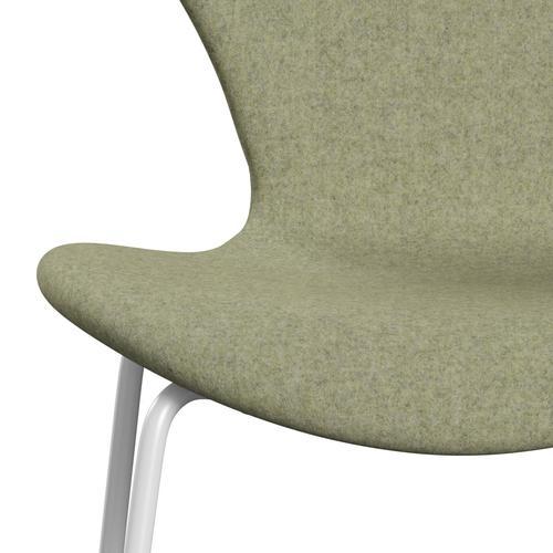 Fritz Hansen 3107 Stuhl Vollpolsterung, Weiß/Divina Md Soft Green