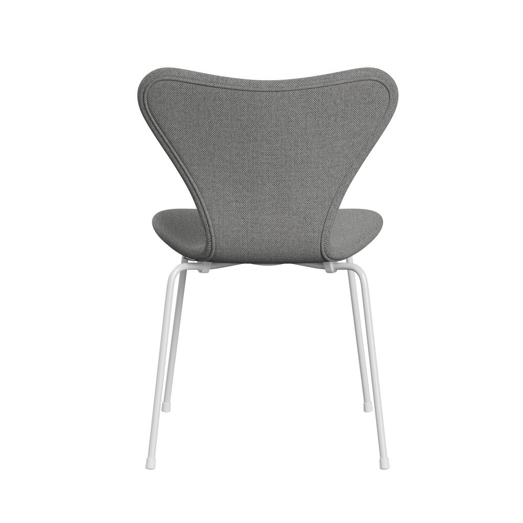 Fritz Hansen 3107 Chair Full Upholstery, White/Re Wool Wool White/Natural