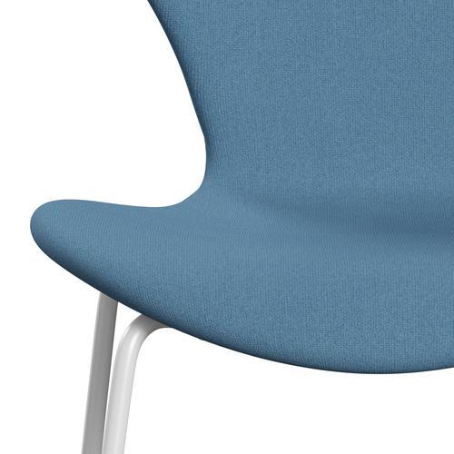 Fritz Hansen 3107 Stuhl vollgepolstert, Weiß/Tonus Pastellblau