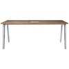 Fritz Hansen Table de pluralis en poudre signalé en aluminium, placage de noix