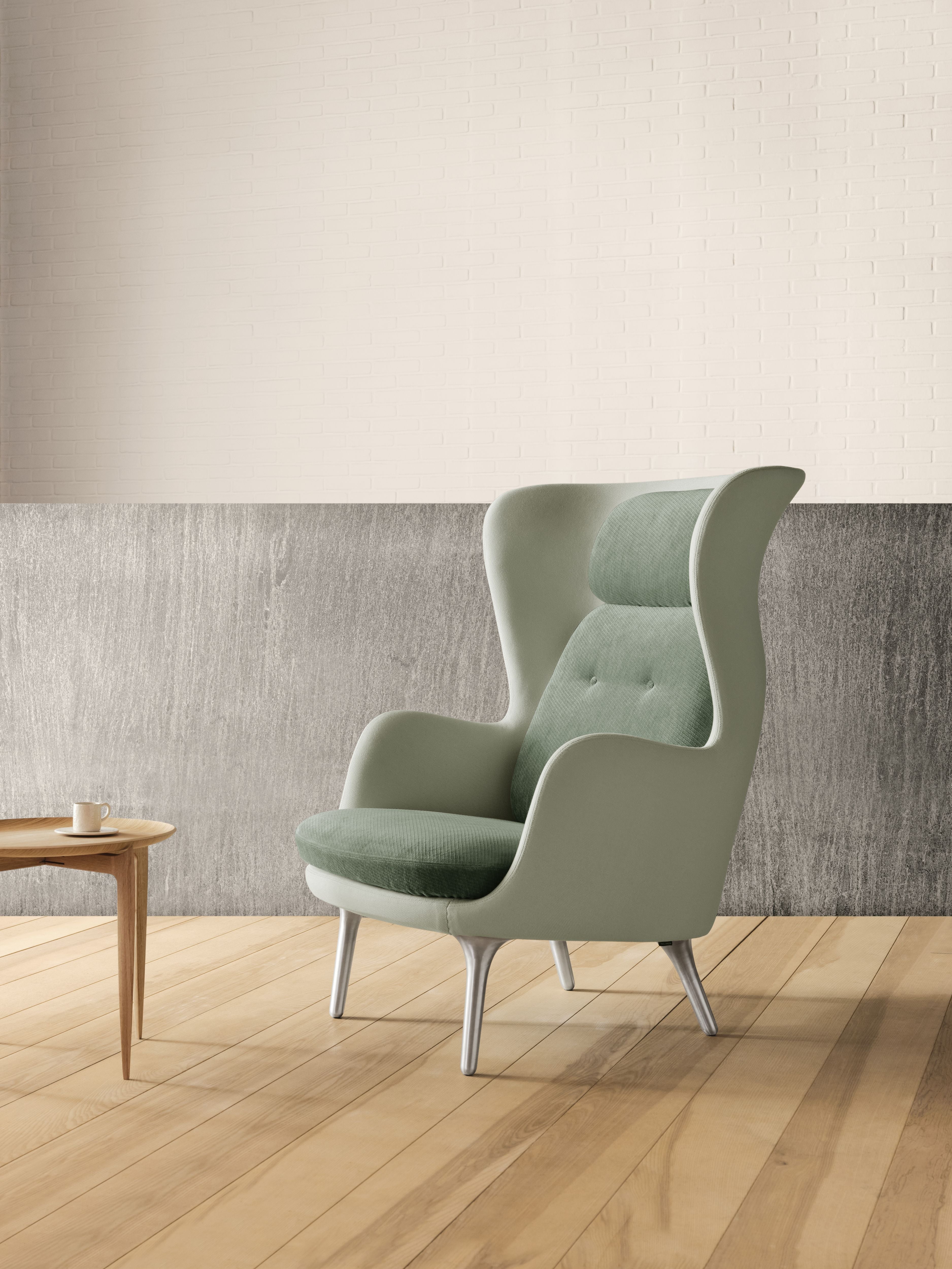 Fritz Hansen Ro Lounge Chair Aluminum, Mint Green