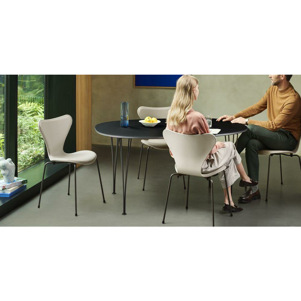 Fritz Hansen Super Ellipse -ruokapöytä 100x150 cm, valkoinen/lämmin grafiitti