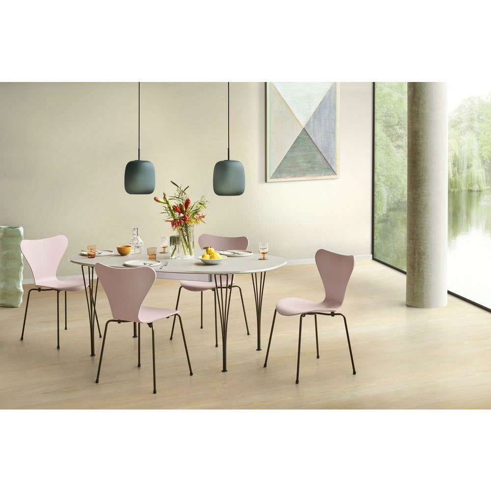 Fritz Hansen Super Ellipse Dining Table 100x150 cm, hvit/varm grafitt